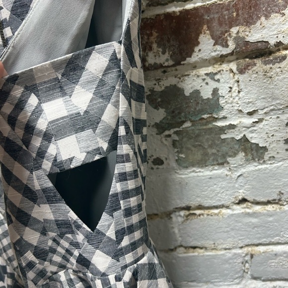 Prose & Poetry Gray and White Checkered Sleeveless Mini Length Dress. Size Small - Picture 8 of 10